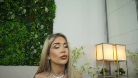 Amii online show from 05/11/26, 04:04