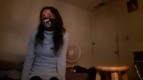 Snapshot of roshi702 chatting on 11/09/25, 10:57 roshi702 online show from 11/09/25, 10:57