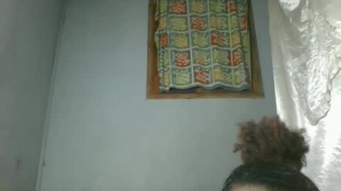 Snapshot of rosia22 chatting on 10/07/25, 05:54 rosia22 online show from 10/07/25, 05:54