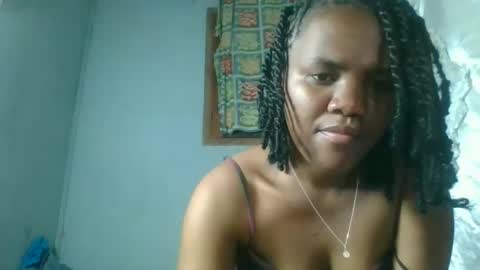 Snapshot of rosia22 chatting on 10/09/25, 09:02 rosia22 online show from 10/09/25, 09:02