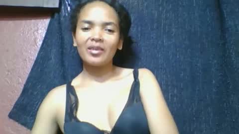 Snapshot of rosia685234 chatting on 03/31/26, 10:15 rosia685234 online show from 03/31/26, 10:15