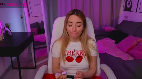 Rosie online show from 05/13/26, 01:14