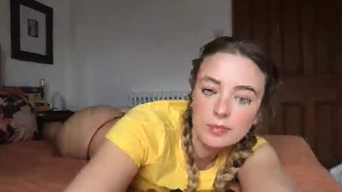 Snapshot of rosiegirl333 chatting on 02/10/25, 02:05 Rosie online show from 02/10/25, 02:05