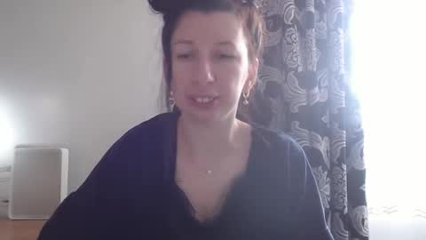 Snapshot of rosiehayes chatting on 11/26/25, 08:37 RosieHayes online show from 11/26/25, 08:37