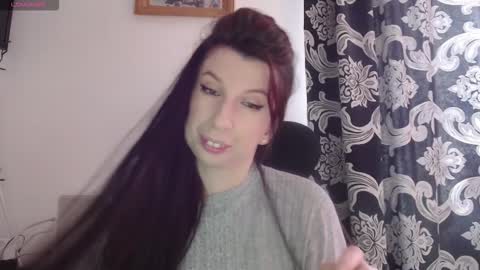 Snapshot of rosiehayes chatting on 12/14/25, 11:15 RosieHayes online show from 12/14/25, 11:15