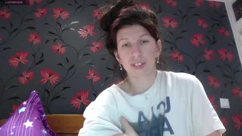 Snapshot of rosiehayes chatting on 03/31/26, 08:09 RosieHayes online show from 03/31/26, 08:09