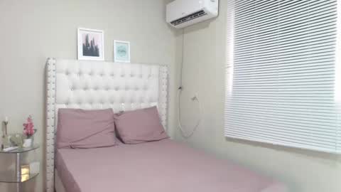 rosiehw online show from 03/12/25, 07:38