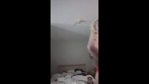 Snapshot of rosieleebrown chatting on 02/14/26, 02:14 rosieleebrown online show from 02/14/26, 02:14