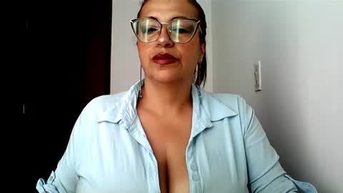 Snapshot of rossanalionheart chatting on 06/22/26, 12:24 Rossana online show from 06/22/26, 12:24