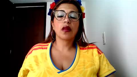 Snapshot of rossanalionheart chatting on 06/23/26, 12:14 Rossana online show from 06/23/26, 12:14