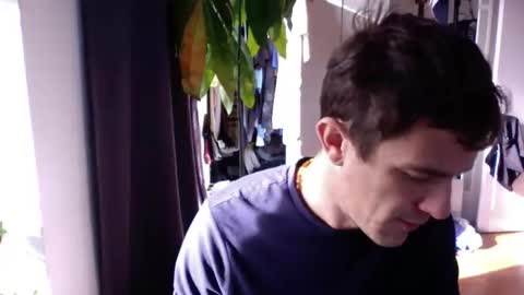 RossCollab online show from 12/05/25, 02:47