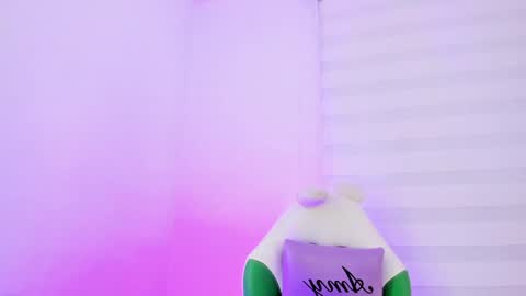   online show from 02/03/25, 11:20