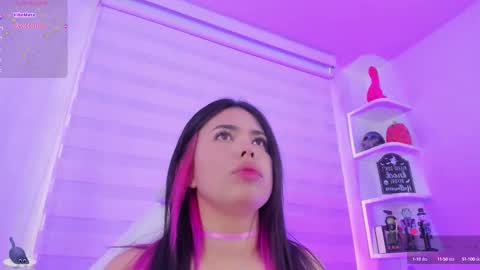   online show from 10/03/25, 12:13