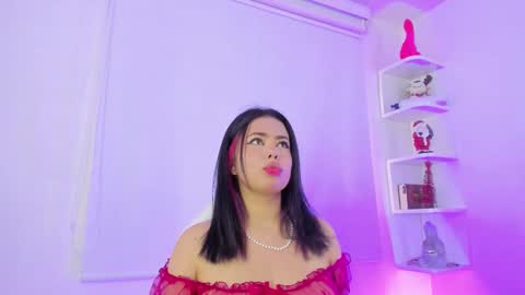   online show from 11/12/25, 12:05