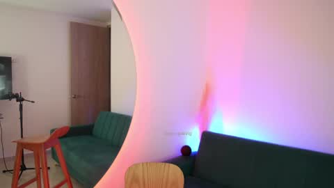 Snapshot of rosseyquiin chatting on 01/06/25, 01:53 Rossey online show from 01/06/25, 01:53