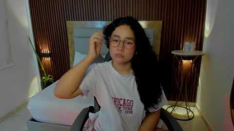 rossie_lanie_ online show from 03/31/26, 07:47