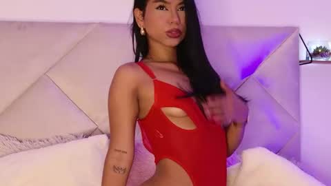 Snapshot of rossie_taylor chatting on 07/18/26, 04:38 rossie online show from 07/18/26, 04:38