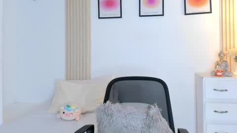 rossy_x online show from 09/19/25, 04:18