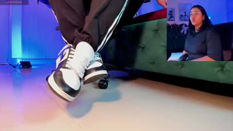 rosyejones online show from 12/02/25, 03:12