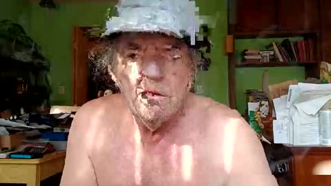 Snapshot of rotorranch chatting on 11/12/25, 07:35 rotorranch online show from 11/12/25, 07:35