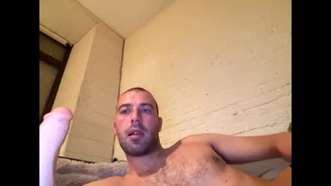 Snapshot of rotteei1 chatting on 09/25/25, 04:05 rotteei1 online show from 09/25/25, 04:05