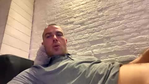 rotteei1 online show from 11/24/25, 08:30