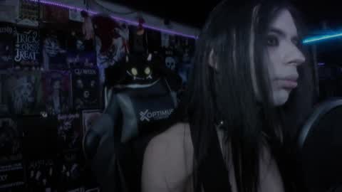 Snapshot of rotten_dreams chatting on 02/24/25, 09:52 rot online show from 02/24/25, 09:52