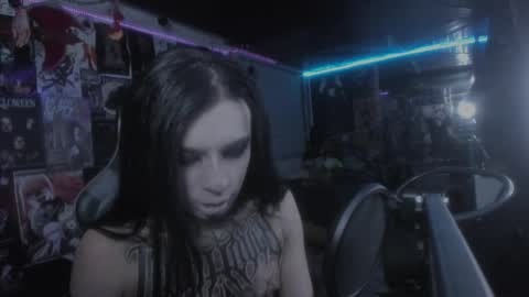 Snapshot of rotten_dreams chatting on 03/07/25, 10:32 rot online show from 03/07/25, 10:32