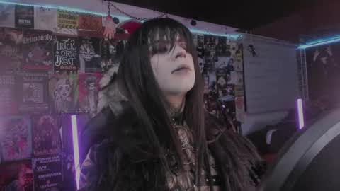 Snapshot of rotten_dreams chatting on 04/07/26, 12:00 rot online show from 04/07/26, 12:00