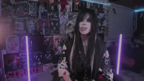 Snapshot of rotten_dreams chatting on 05/26/26, 11:45 rot online show from 05/26/26, 11:45