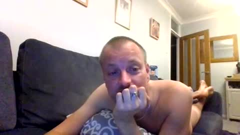 Snapshot of rotunda1874 chatting on 06/08/26, 10:21 rotunda1874 online show from 06/08/26, 10:21