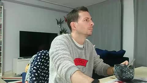 roubarixx online show from 12/04/25, 08:12