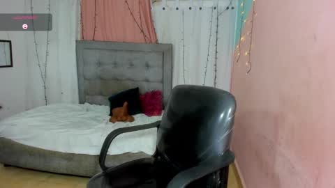 Snapshot of rous_55 chatting on 01/09/26, 01:14 Rous online show from 01/09/26, 01:14