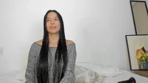 Snapshot of rouse_46 chatting on 10/24/25, 10:50 Rouse online show from 10/24/25, 10:50