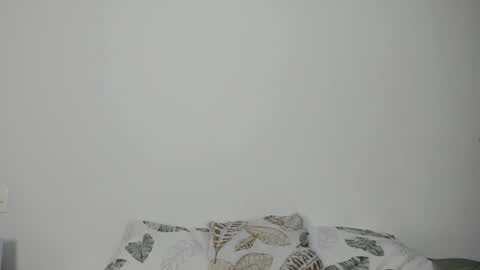 Snapshot of rouse_46 chatting on 02/06/26, 11:30 Rouse online show from 02/06/26, 11:30