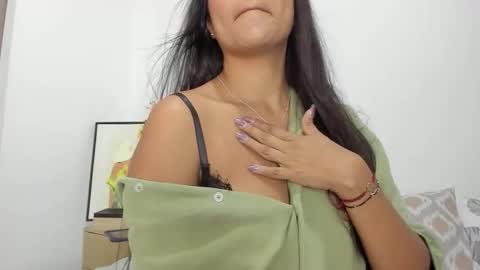 Snapshot of rouse_46 chatting on 03/21/26, 09:40 Rouse online show from 03/21/26, 09:40