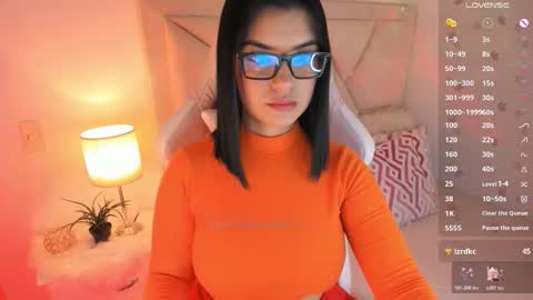 Snapshot of rouse_benett27 chatting on 10/30/25, 02:02 online show from 10/30/25, 02:02