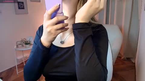 Rousee online show from 02/11/26, 01:05