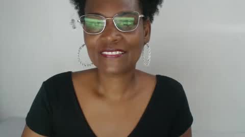 luxa online show from 01/20/25, 03:50