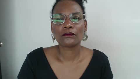 luxa online show from 02/20/25, 04:46