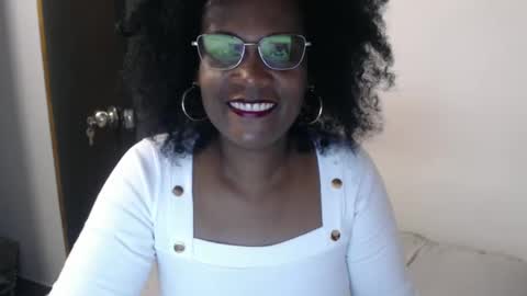 luxa online show from 02/24/25, 09:31