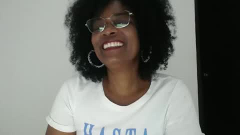 luxa online show from 10/22/25, 01:33