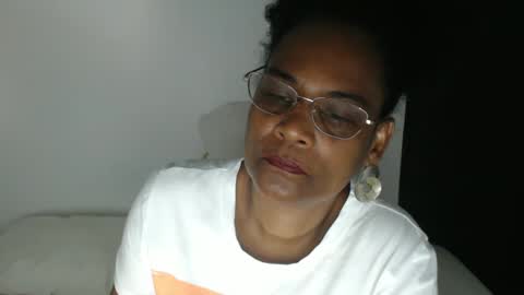 luxa online show from 11/18/25, 10:25