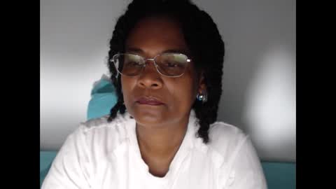 luxa online show from 11/26/25, 02:51