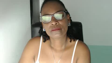 luxa online show from 04/27/26, 12:25