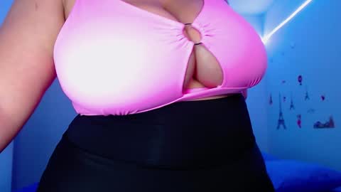 Snapshot of rousrossell_4 chatting on 12/07/24, 03:36 Call me Rous online show from 12/07/24, 03:36