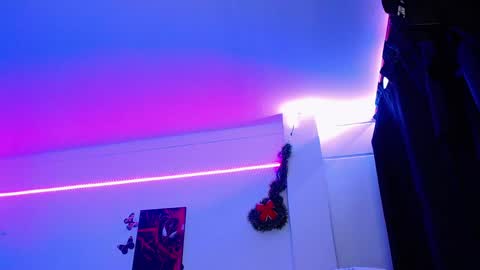 Snapshot of rousrossell_4 chatting on 01/03/25, 12:54 Call me Rous online show from 01/03/25, 12:54