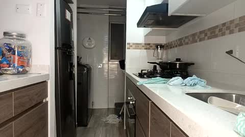 Rouss marie henao  online show from 03/04/25, 04:06