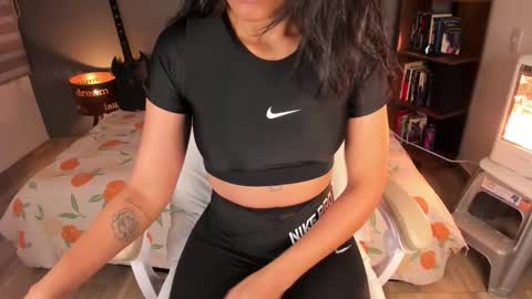 Rouss marie henao  online show from 09/12/25, 09:09