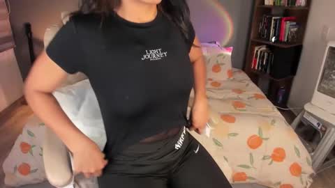 Rouss marie henao  online show from 09/20/25, 09:10